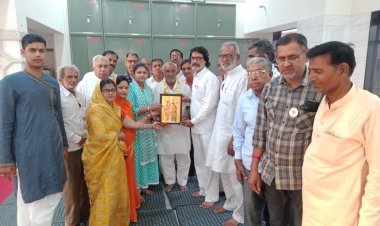 सीकर व्यापार संघ अध्यक्ष पारीक का किया गया अभिनन्दन