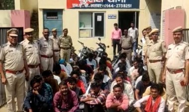 अलवर व भिवाड़ी जिला पुलिस की कार्यवाही से अपराधियों में मचा हड़कप -  कार्रवाई के दौरान किए 966 अपराधियों को गिरफ्तार