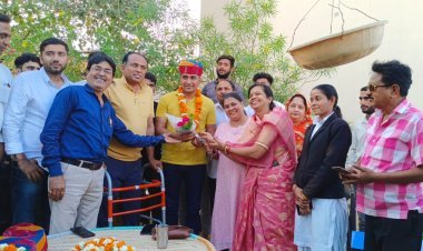 एडवोकेट गोवर्धनसिंह का किया अभिनंदन 