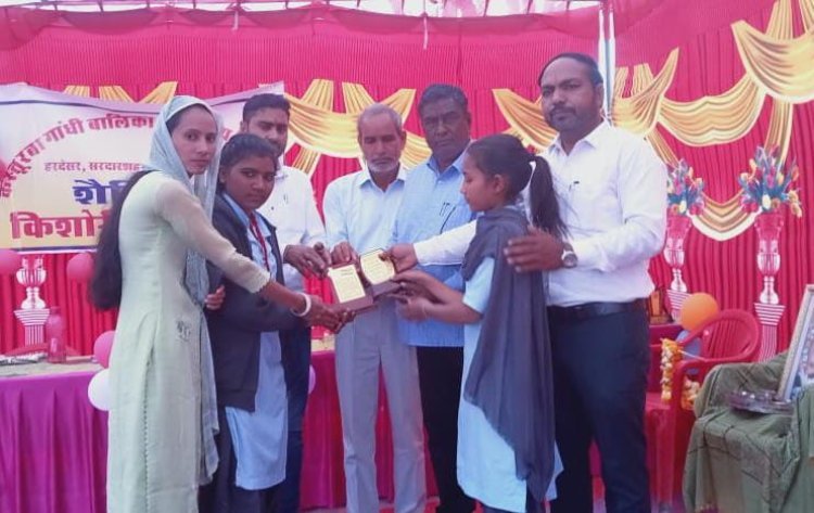 कस्तुरबा गांधी आवासीय विद्यालय में स्कूल में शैक्षिक किशोरी बाल मेला आयोजित, 8 स्कूलों के 400 बच्चों ने लिया भाग, प्रतिभाओं को किया सम्मानित