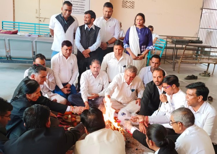 एक्ट की मांग को लेकर सद्बुद्धि यज्ञ