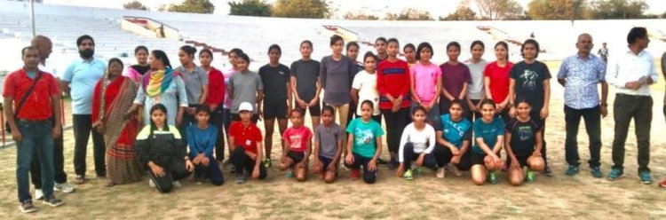 महिला एथलेटिक्स खेल प्रतियोगिता का किया आयोजन