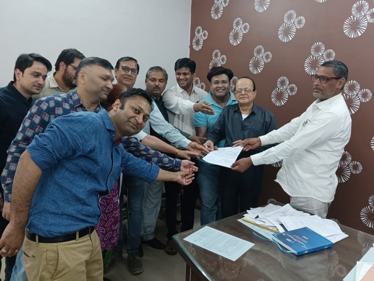 निजी चिकित्सालय डॉक्टरों ने बिल के विरोध में दिया ज्ञापन