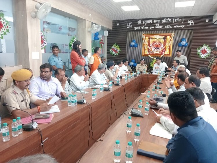 आगामी चेतृ पूर्णिमा हनुमान जयंती के मेले को लेकर चुरू जिला कलेक्टर सिदार्थ सिहाग सालासर धाम पहुचें