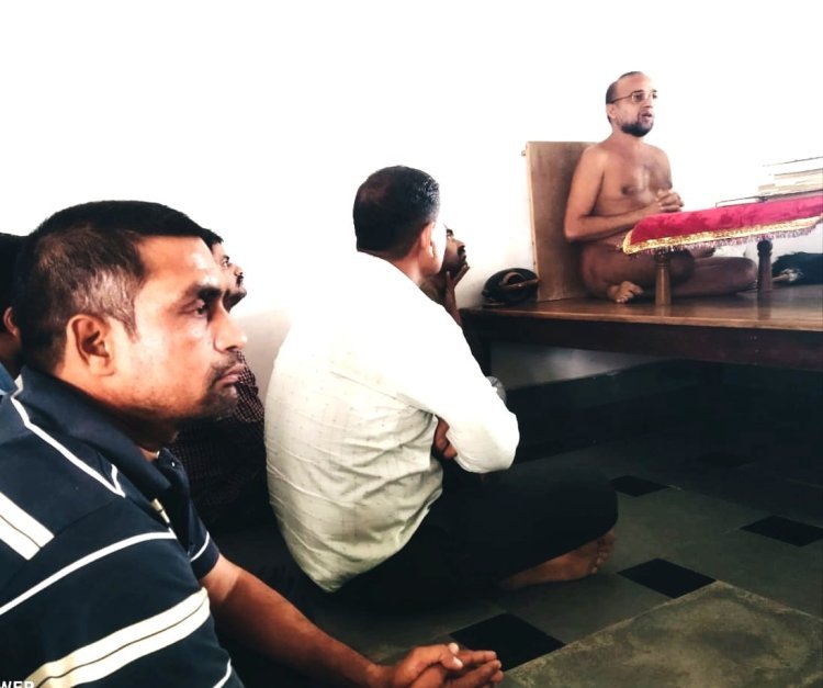 व्यक्ति धर्म करने में सोचता है परंतु अधर्म करने में नहीं-मुनि सुप्रभसागर