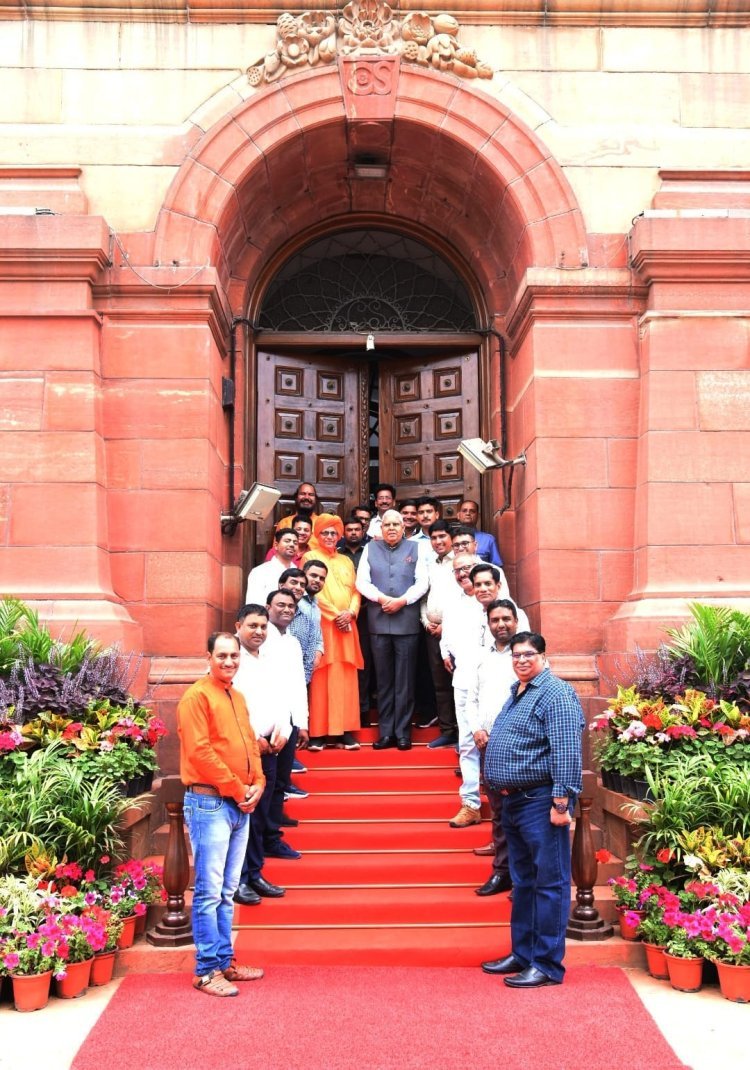 उपराष्ट्रपति जगदीप धनकङ ने वरिष्ठ पत्रकार श्री कमल माथुर का जिक्र कर उनकी स्मृतियां पत्रकारों के साथ शेयर की तो गर्व की अनुभूति हुई 