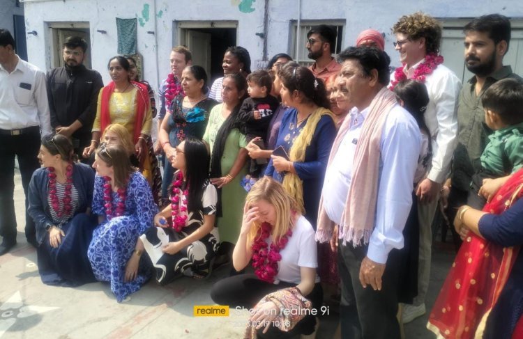 अमेरिका से आए विद्यार्थी दल ने किया भ्रमण