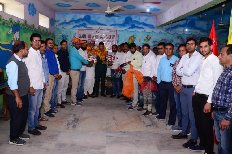 विद्यार्थियों के लिए तृतीय भाषा उर्दू पढ़ाने की मांग