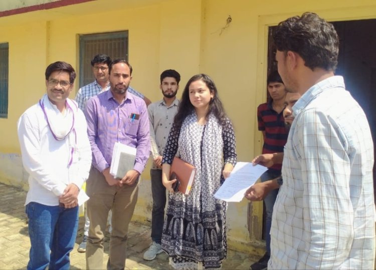 एसडीएम को मुख्यमंत्री के नाम सौपा ज्ञापन