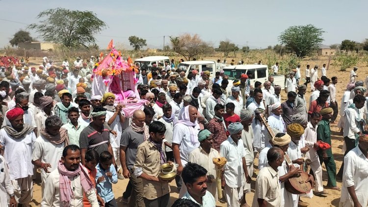 सणाऊ सरपंच प्रतिनिधि इंद्र सिंह का हुआ निधन अंतिम बैंकुट यात्रा में उमड़े हजारों लोग,