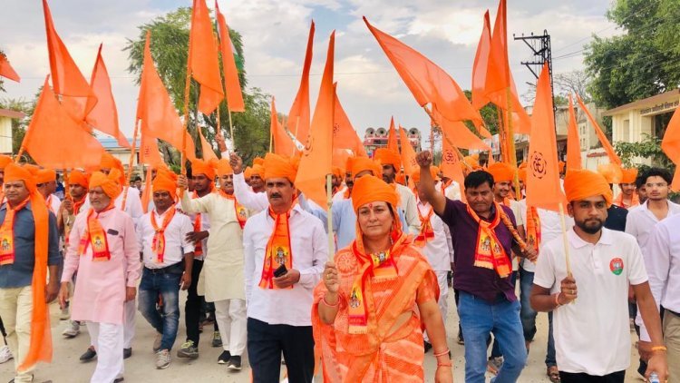 रामनवमी के उपलक्ष पर भगवा तिरंगा रैली से भगवा हुआ नीमकाथाना शहर