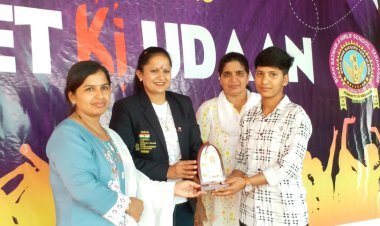 गर्ल्स स्कूल में धूमधाम से मनाया वार्षिकोत्सव 