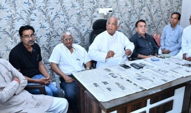 मंत्री रामलाल में पायलट के खिलाफ बयान देकर कांग्रेस हाईकमान की खिलाफत की है