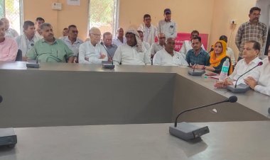 मुख्यमंत्री दौरे को लेकर विधायक बुड़ानिया ने कार्यक्रताओं की बैठक ली 