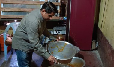 एसडीएम ने किया इंदिरा रसोई का निरीक्षण