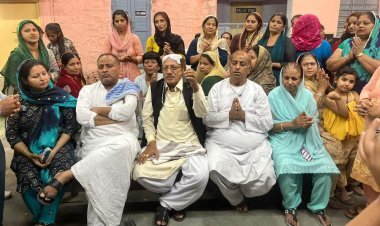 पाकिस्तान के सांई मूलचंद खेबारी का खैरथल पहुचने पर हुआ भव्य स्वागत