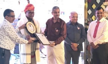 डॉ. शेखावत इन्टरनेशनल अवार्ड से सम्मानित