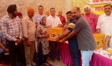 महिलाओं का आत्मनिर्भर बनना समय की सबसे बड़ी आवश्यकता है- दौलत राम हजरती