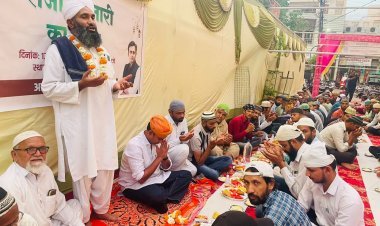 राठौड़ ने दी रोजा इफ्तार पार्टी , रोजेदारों के खुलवाए रोजे। --