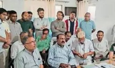 फल विक्रेता से मारपीट के मामले में डीएसपी से मिले कस्बे के व्यापारी