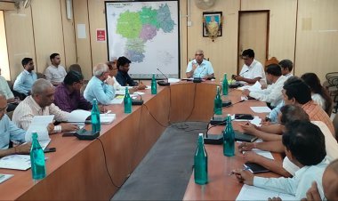 टीम बनाकर करें शिविरों के सफल संचालन के लिए काम - गौतम