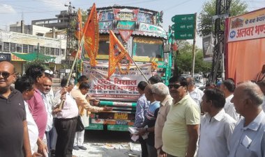 कार्रवाई के साथ की पॉलिथीन व थर्माकोल जप्त 