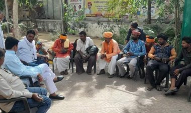 बन्दोल में अग्नि पीड़ित परिवारो की विधायक रामलाल शर्मा ने की मदद