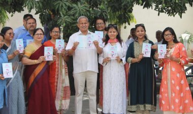 *तकनीकी शिक्षा मंत्री डॉ. सुभाष गर्ग ने किया पुस्तक का विमोचन विमोचन ।