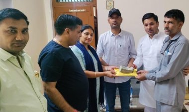 बाल वाहिनी के संचालन के लिए 1 वर्ष के संपूर्ण खर्चे की राशि की सुपुर्द 