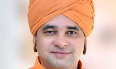 अलवर जिले के रेल जंक्शन जल्द ही होंगे आधुनिक सुविधाओं से युक्त - सांसद बालकनाथ योगी - लिफ्ट और एस्केलेटर सुविधा होगी प्रारंभ, जिले को नई रेल सेवाओं का भी मिलेगा लाभ