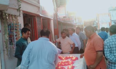 श्रीमाधोपुर नगर स्थापना दिवस की पूर्व संध्या पर सर्व समाज के लोगों ने किया दीपदान