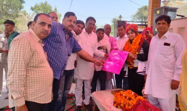 नेपाल में आयोजित इंटरनेशनल ताइक्वांडो में स्वर्ण पदक जीत कर अपने देश पधारने पर किया भव्य स्वागत  तीसरी बार स्वर्ण पदक जीत कर बेटी ने बढ़ाया विदेशों मे देश का मान