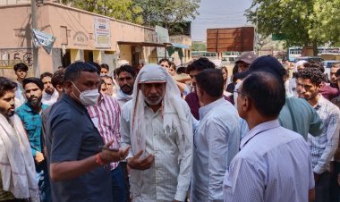 हत्या के आरोपियों की गिरफ्तारी नहीं होने पर ग्रामीणों ने जताया आक्रोश