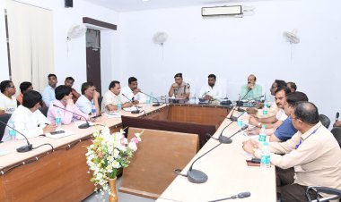 कैंपों में कम्प्यूटर्स ऑपरेटरों की माकूल व्यवस्था सुनिश्चित की जाए: दीपक डंडोरिया इन्दिरा रसोइयों का नियमित निरीक्षण करने के दिए निर्देश