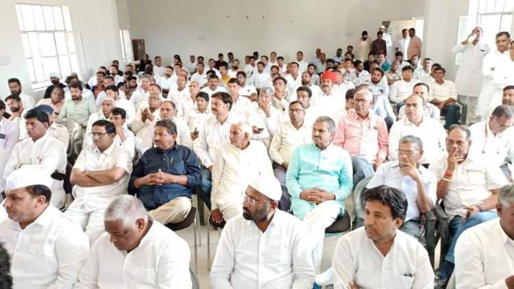 कांग्रेस कार्यालय में नवगठित कार्यकारिणी का हुआ सम्मान, कार्यकर्ता बोले: कांग्रेस ही 36 कौम को लेकर चलने वाली पार्टी, सरकार को रिपीट करेंगे