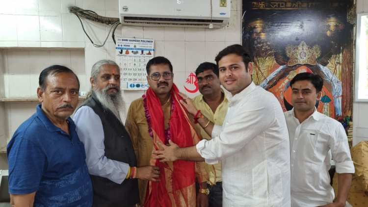 अरुण तिवारी का स्वागत किया