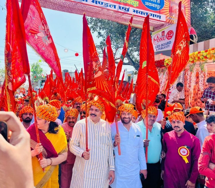 हनुमान जन्मोत्सव पर निकली ध्वज यात्रा