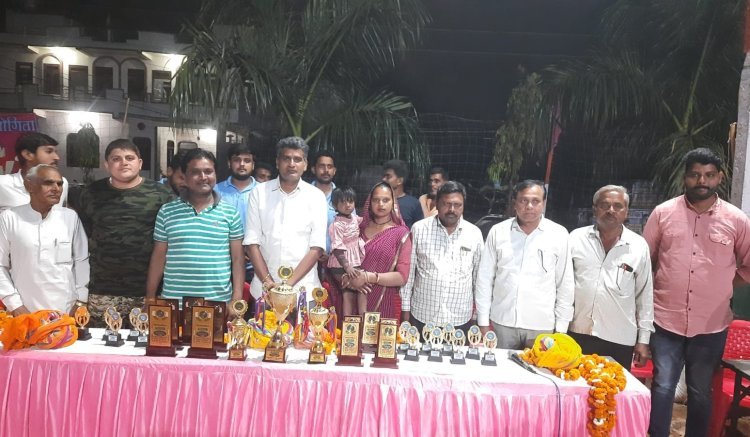 थड़ोदा में वॉलीबॉल प्रतियोगिता का शुभारंभ