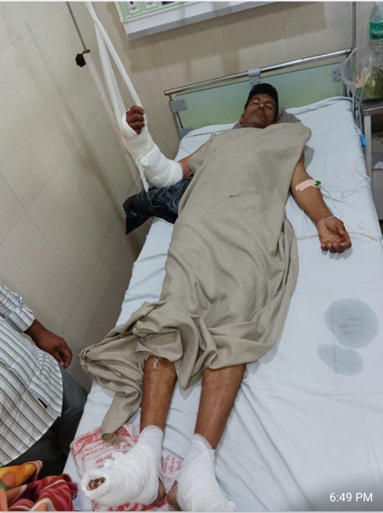 विद्युत की चपेट में आने से युवक गंभीर घायल, जयपुर रेफर