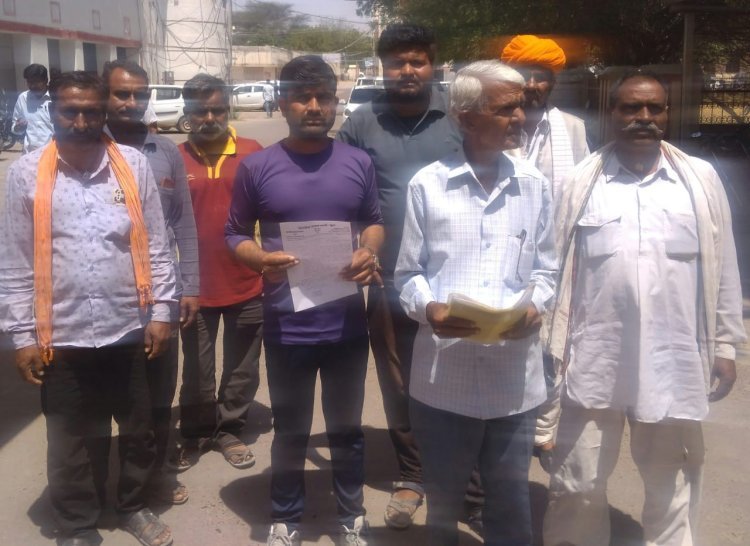 वार्ड नम्बर 31 में जल भराव से परेशान वार्डवासियों ने दी आमरण अनशन की चेतावनी