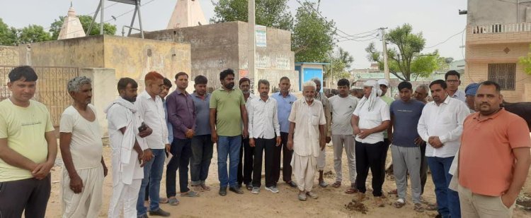गिरफ्तारी आंदोलन को लेकर किया गांवो में जनसंपर्क