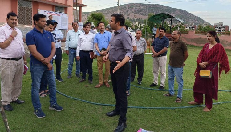 शिविर में अधिक से अधिक लोगों को लाभांवित किया जावे - डॉ. सोनी - जिला कलक्टर ने किया महंगाई राहत शिविर स्थल का निरीक्षण