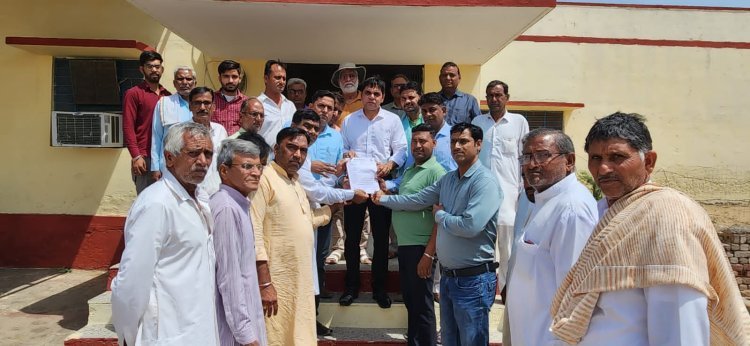 विभिन्न मांगो को लेकर सैनी समाज ने मुख्यमंत्री के नाम एसडीएम को ज्ञापन दिया