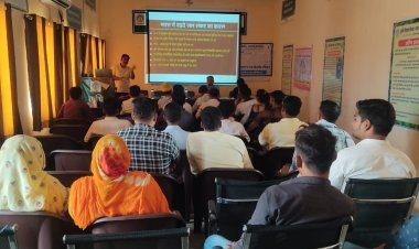 जल चौपाल कार्यक्रम में स्वयंसेवकों को दी जल संरक्षण की जानकारी