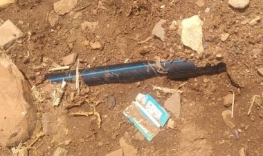 बिना पर्याप्त खुदाई करवाए  पाइप लाइन डाल कर उड़ा रहे नियमों की धज्जियां