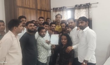 देवसेना झुंझुनूं टीम ने टोल माफ करने को लेकर मंत्री गुढा को दिया ज्ञापन*