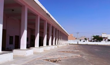 प्रशासनिक उपेक्षा के चलते मजाक बन गया है केंद्रीय बस स्टेंड....