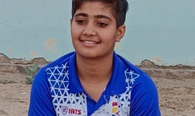 चूरू जिले के भोजासर ग्राम की खिलाड़ी शारदा कंवर भारत की जूनियर हैंडबॉल टीम में देश का प्रतिनिधित्व करेगी ।