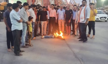 बजरंग दल ने किया विरोध प्रदर्शन 