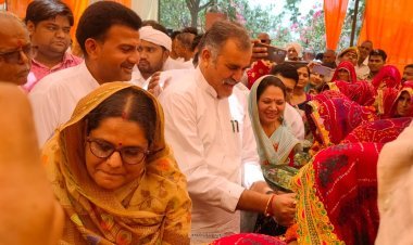 नापावाली में गर्भवती महिलाओं की गोद भराई रस्म की गई 